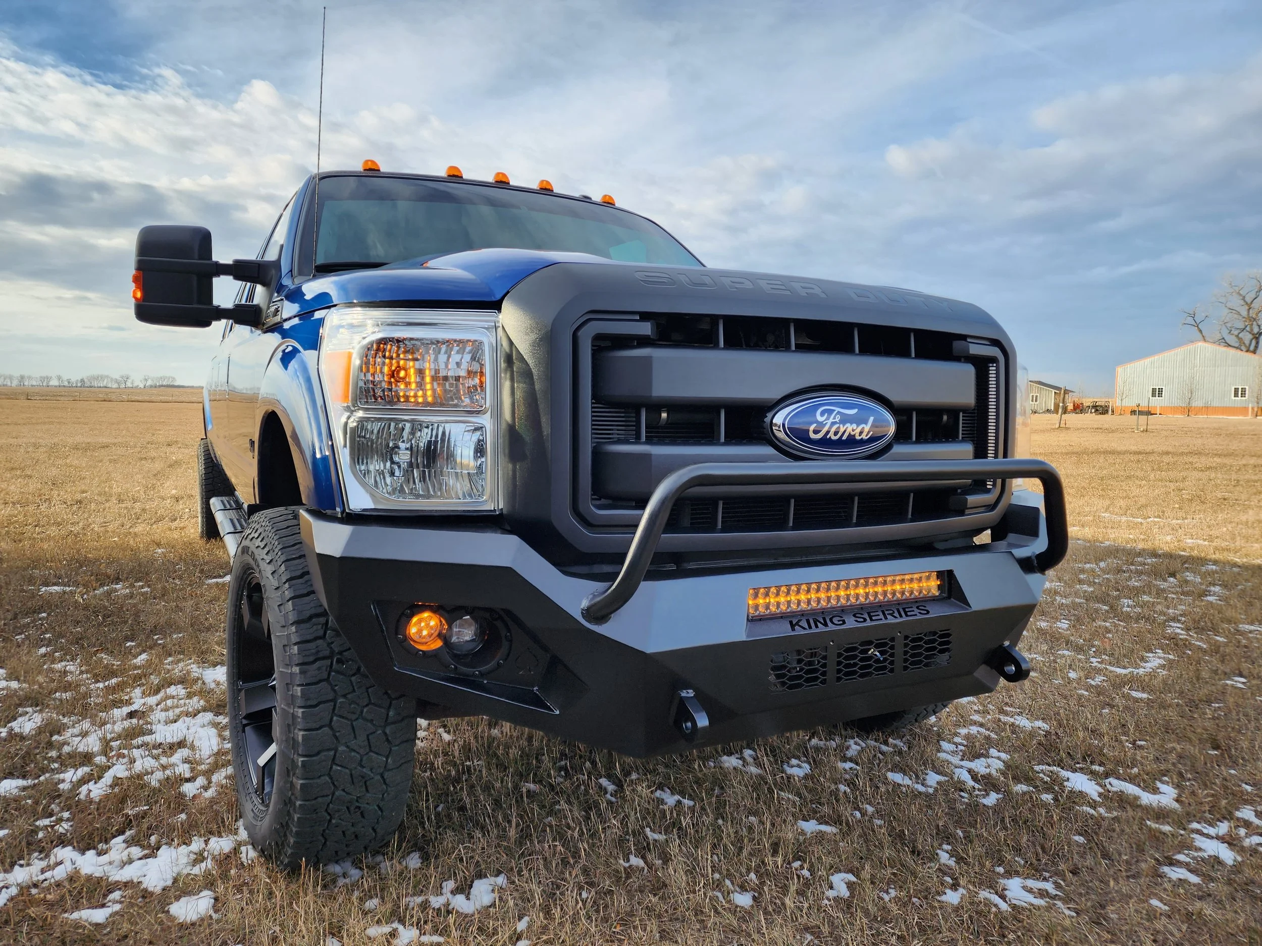 Custom Bumpers KING SERIES CUSTOM 6 DOOR PICKUPS